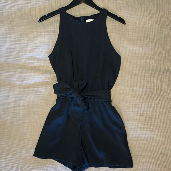 Bishop + Young Navy Romper, Size Medium - Picture 1 of 9